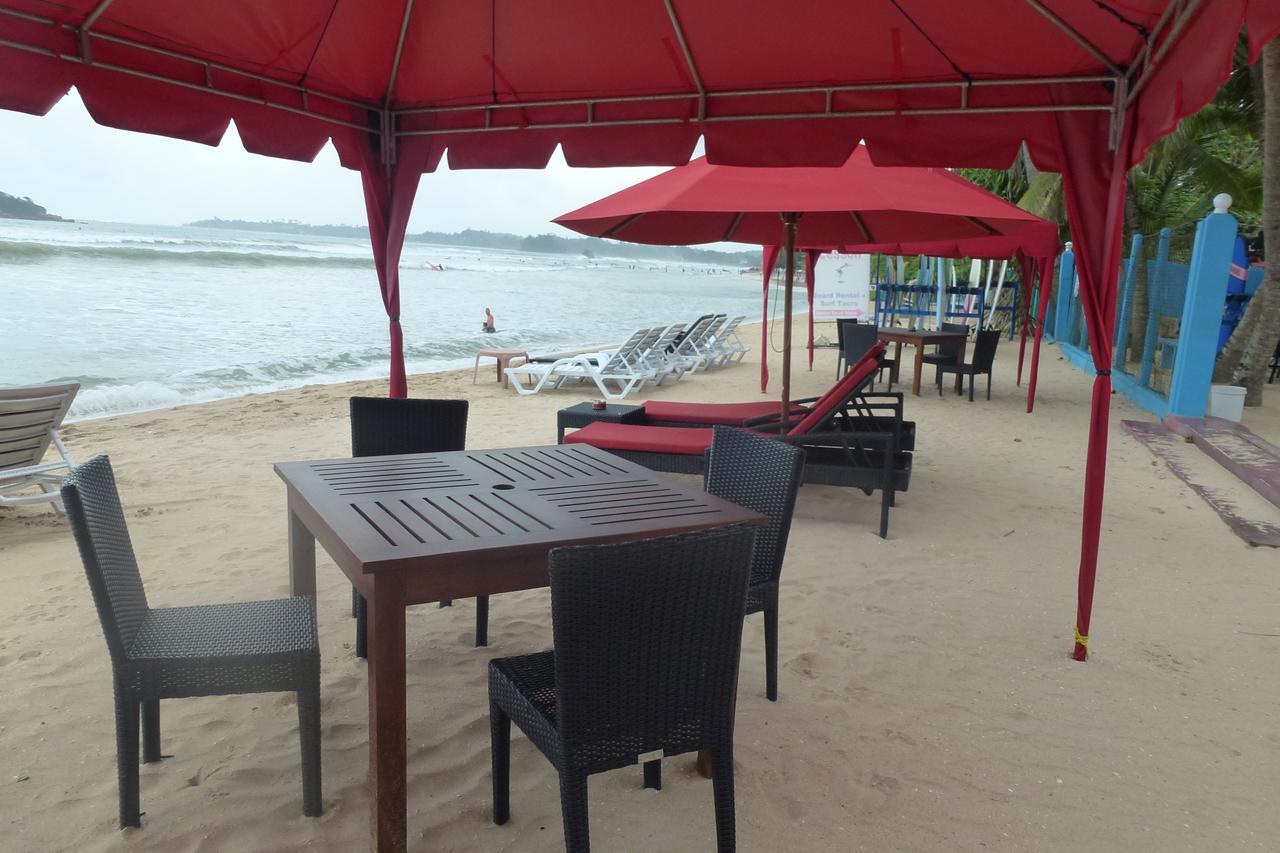 Samaru Beach House Уелигама Екстериор снимка